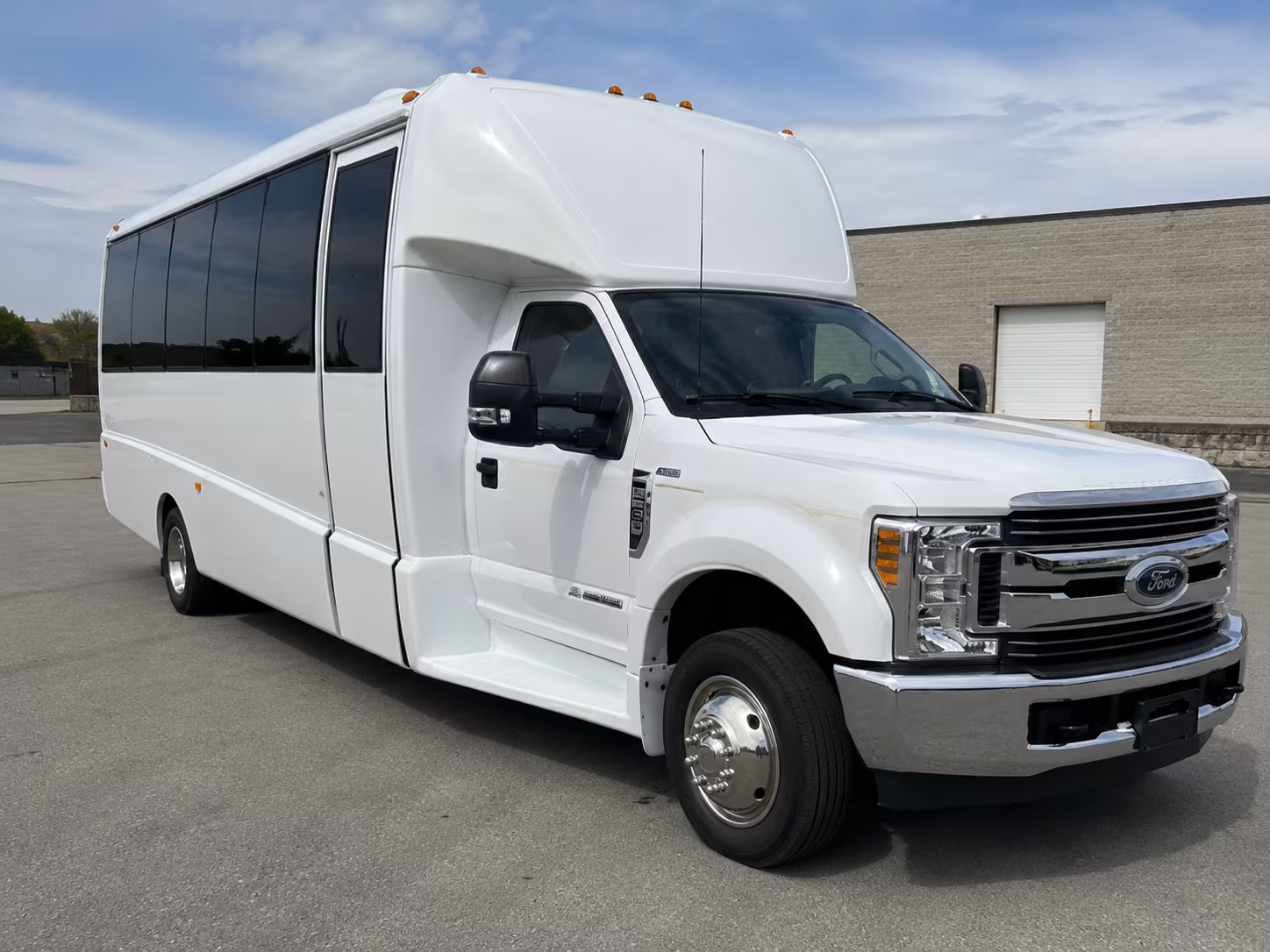 concert and festival bus rentals for bryan events